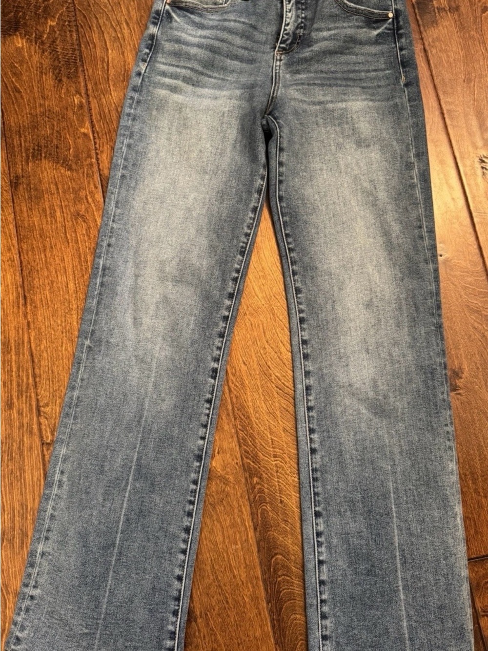 High-Rise Wide Leg Jeans in Faded Blue Wash Bootcut Raw Hem